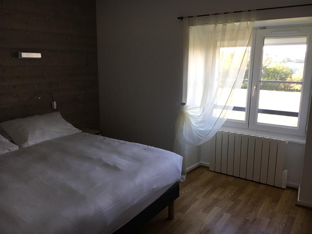 Logis Hotel "Ici M'Aime" Rouvray  Екстер'єр фото