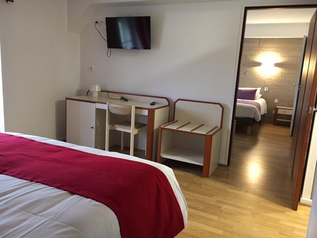 Logis Hotel "Ici M'Aime" Rouvray  Екстер'єр фото