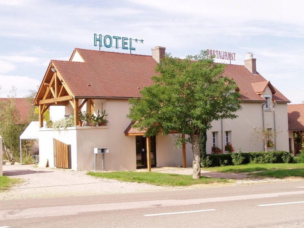 Logis Hotel "Ici M'Aime" Rouvray  Екстер'єр фото