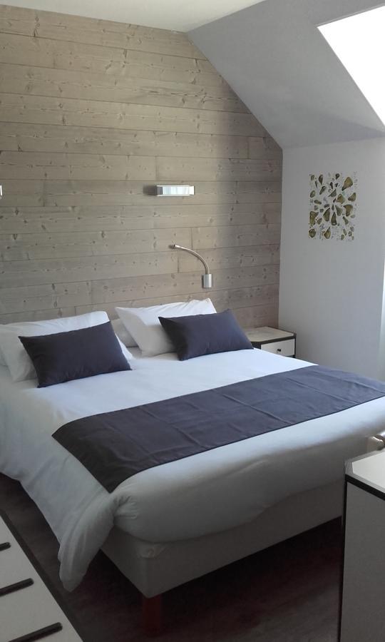Logis Hotel "Ici M'Aime" Rouvray  Екстер'єр фото
