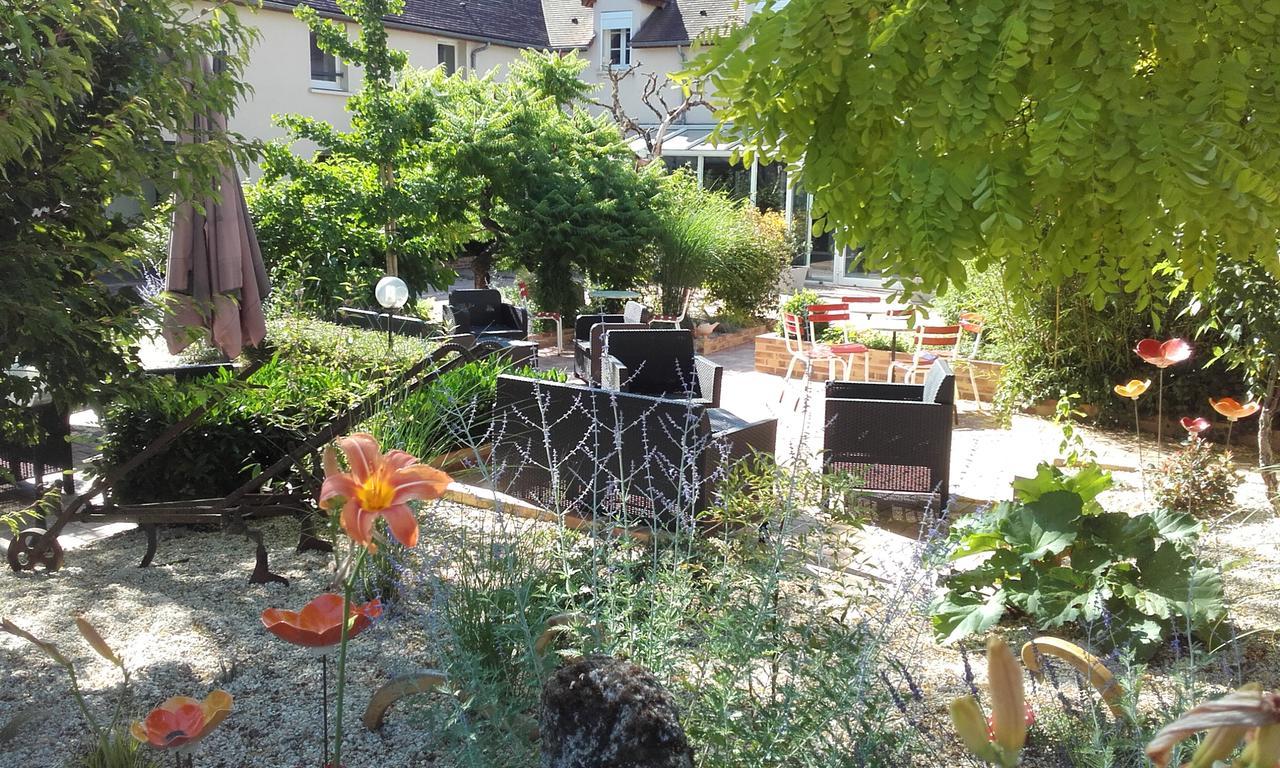 Logis Hotel "Ici M'Aime" Rouvray  Екстер'єр фото